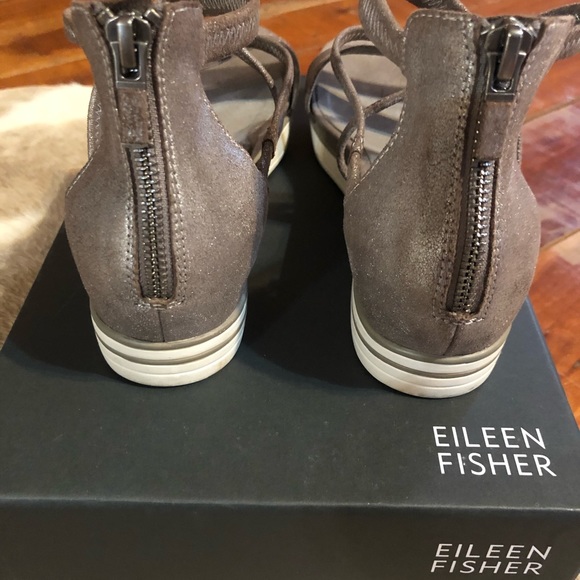 Eileen Fisher 7M MICA Strappy Metallic Sandals - Picture 5 of 8